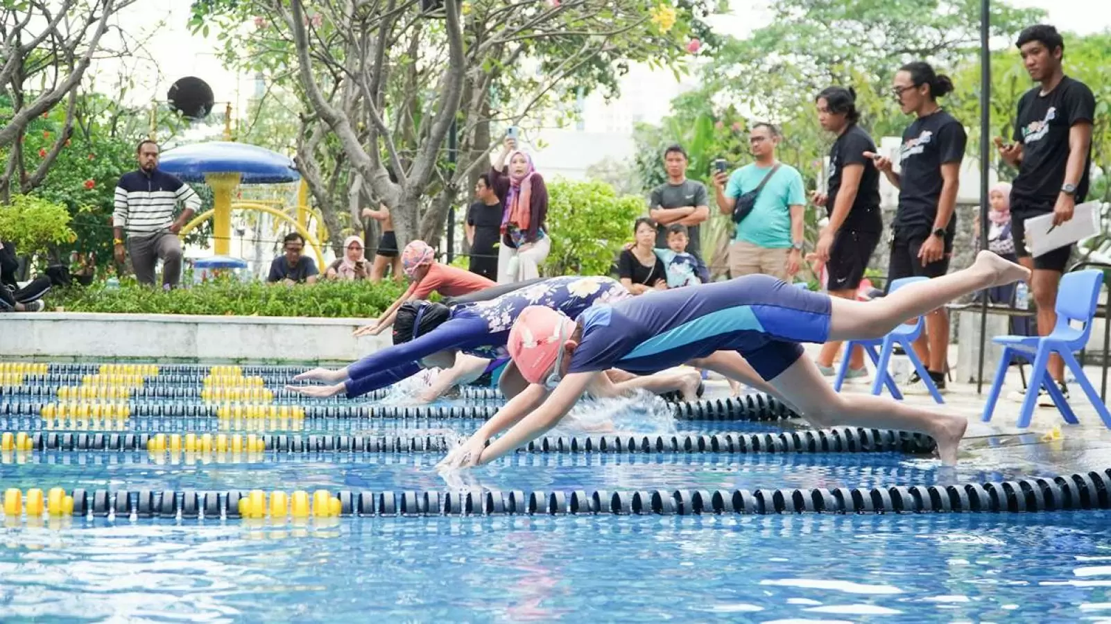 Panduan untuk Membantu Mengatasi Kecemasan Saat Berenang